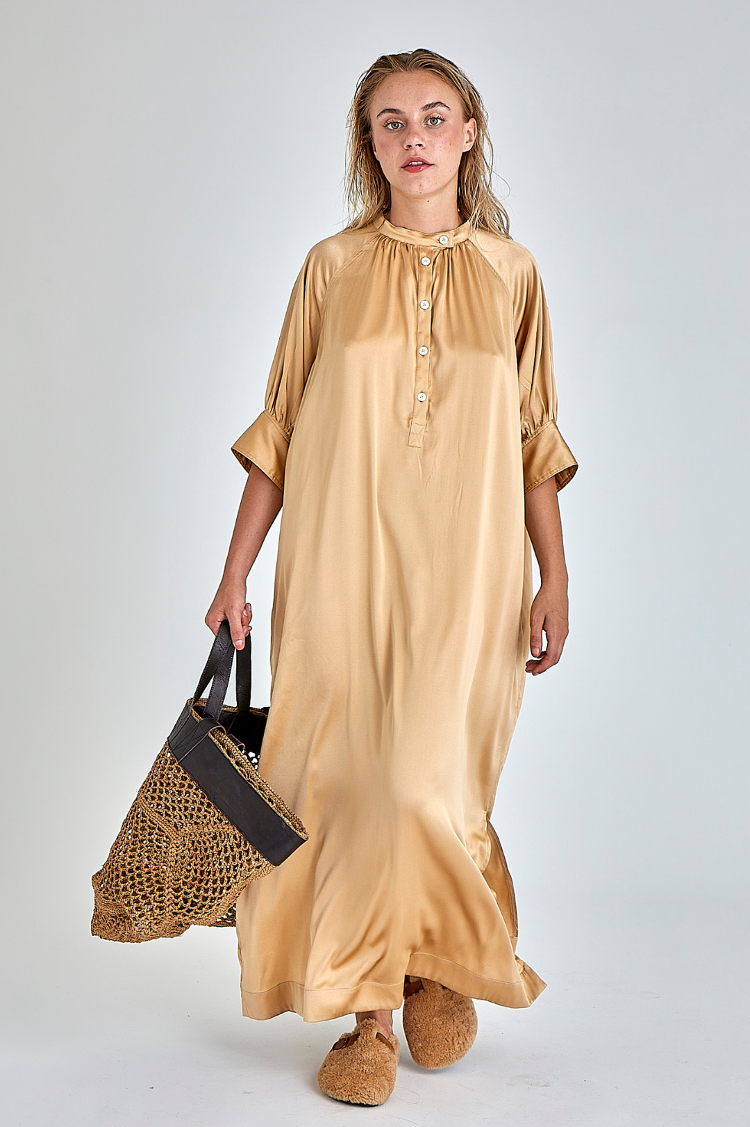 ROBE VEDETTE SABLE BEIGE