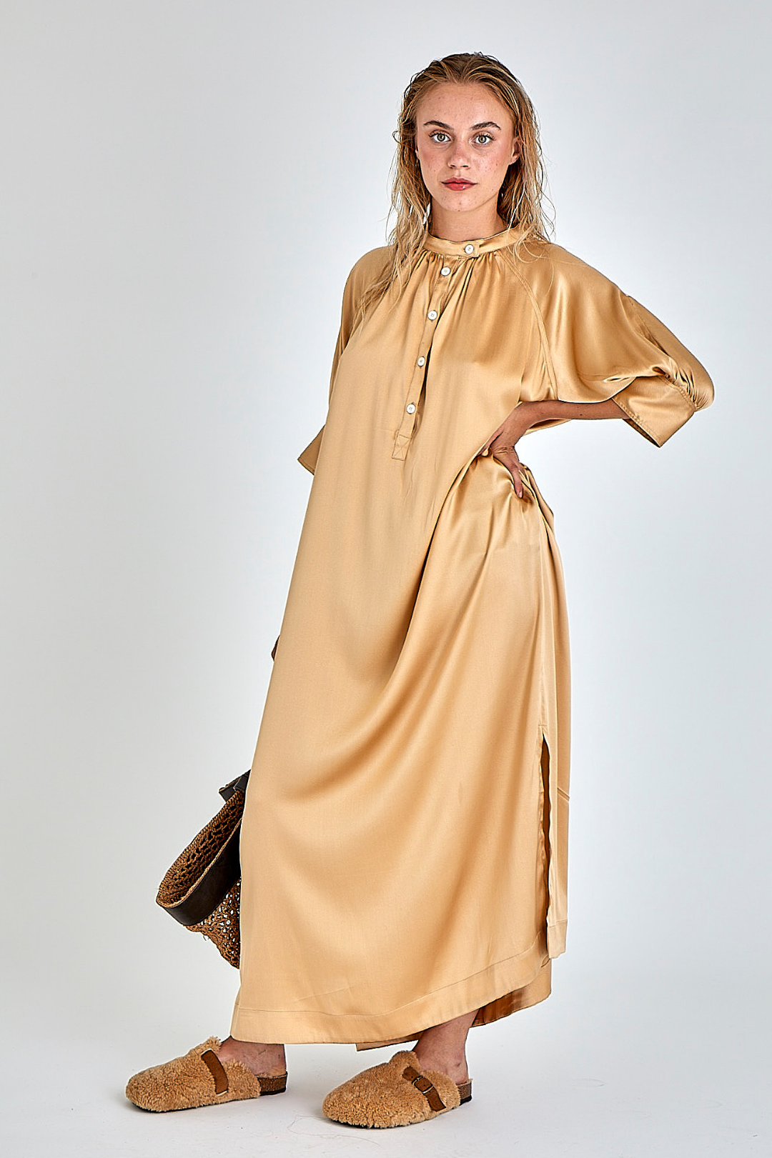 ROBE VEDETTE SABLE BEIGE